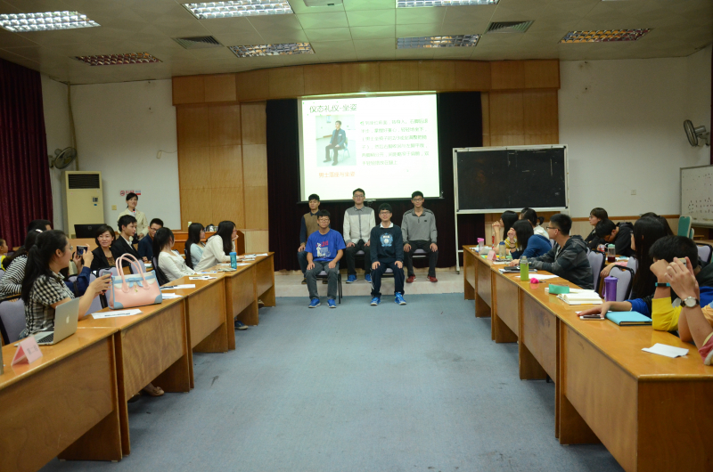 不知礼,无以立 ——记第一期学生骨干培训班第二次培训